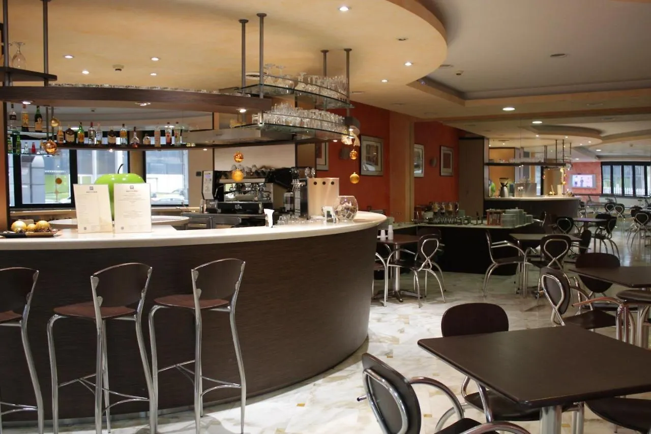 Ih Hotels Roma La Mela 4*, ローマ イタリア