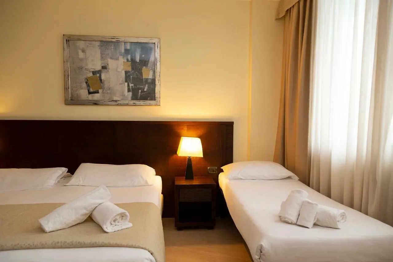 Ih Hotels Roma La Mela