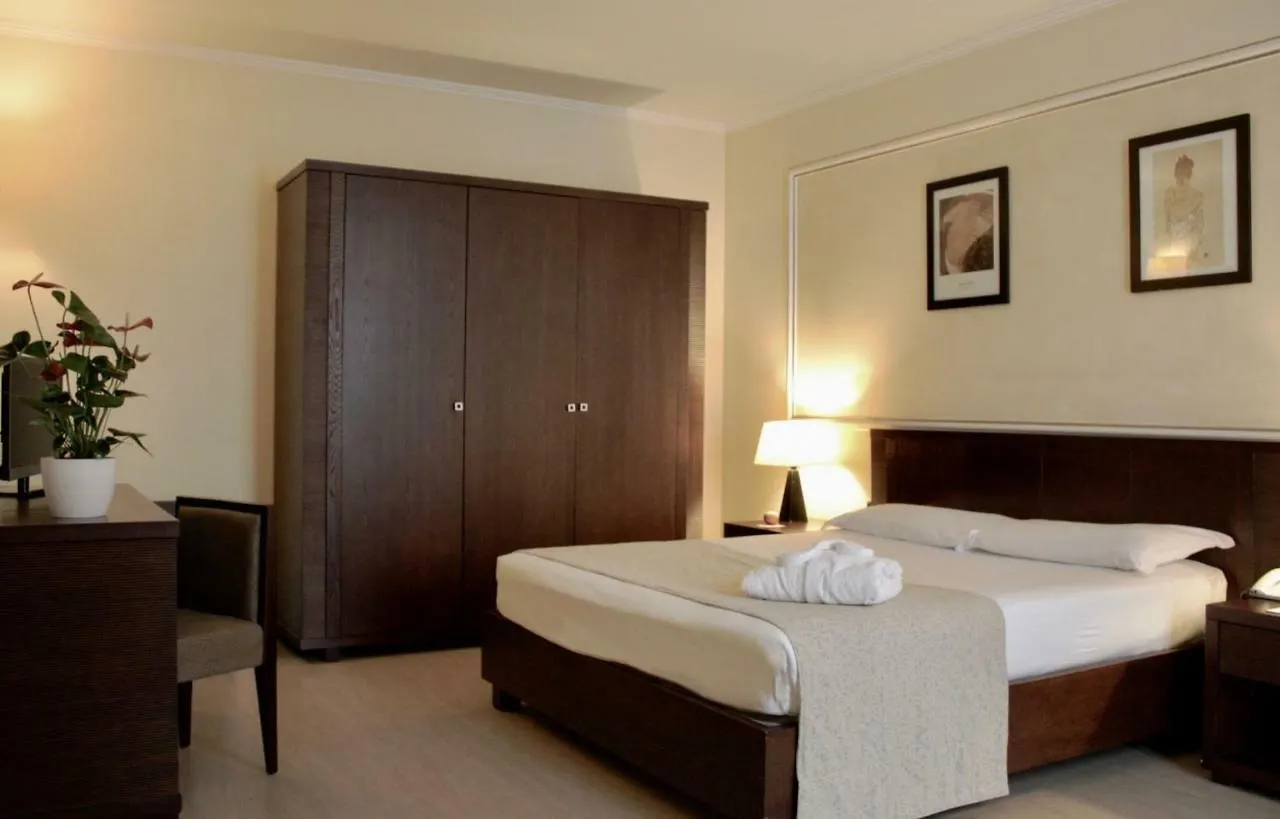Ih Hotels Roma La Mela Italy